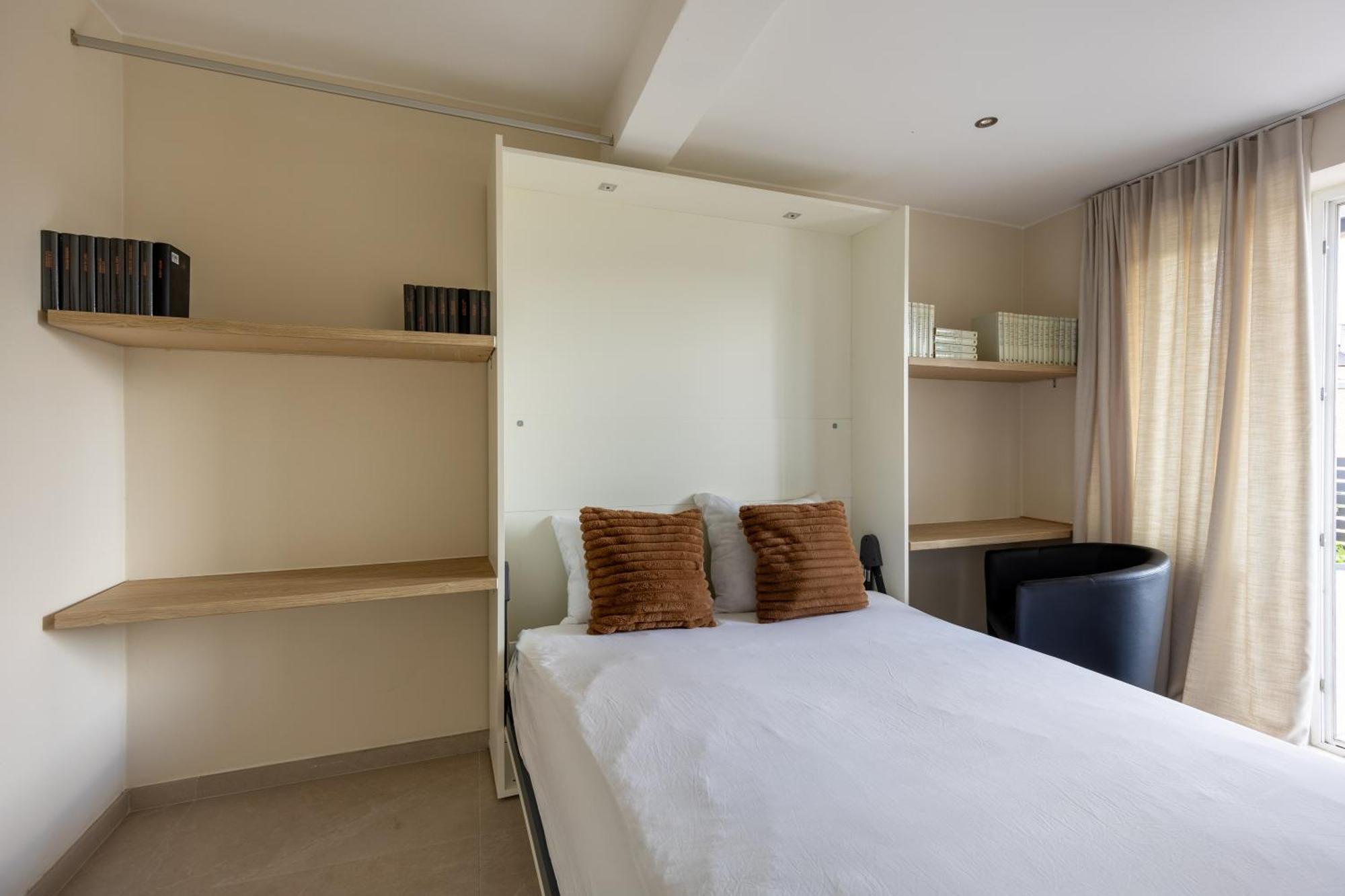 The Edgewater Suites - Skyline Namur Bagian luar foto