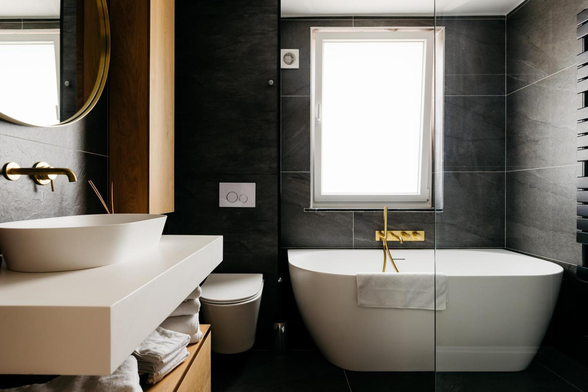 The Edgewater Suites - Skyline Namur Bagian luar foto