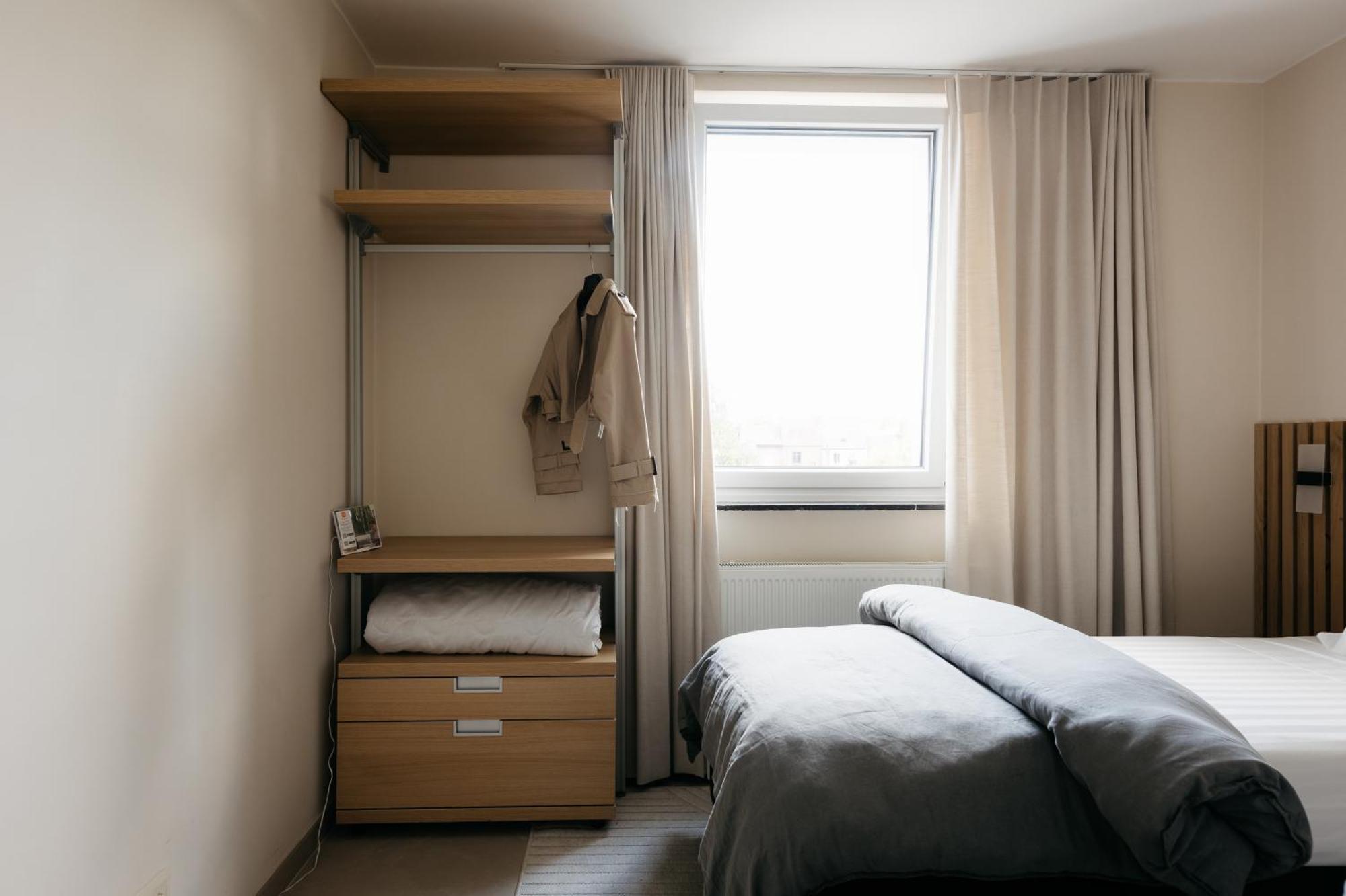 The Edgewater Suites - Skyline Namur Bagian luar foto