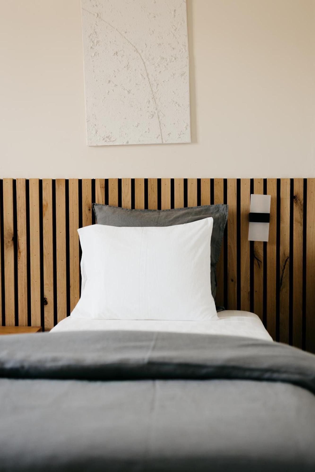 The Edgewater Suites - Skyline Namur Bagian luar foto
