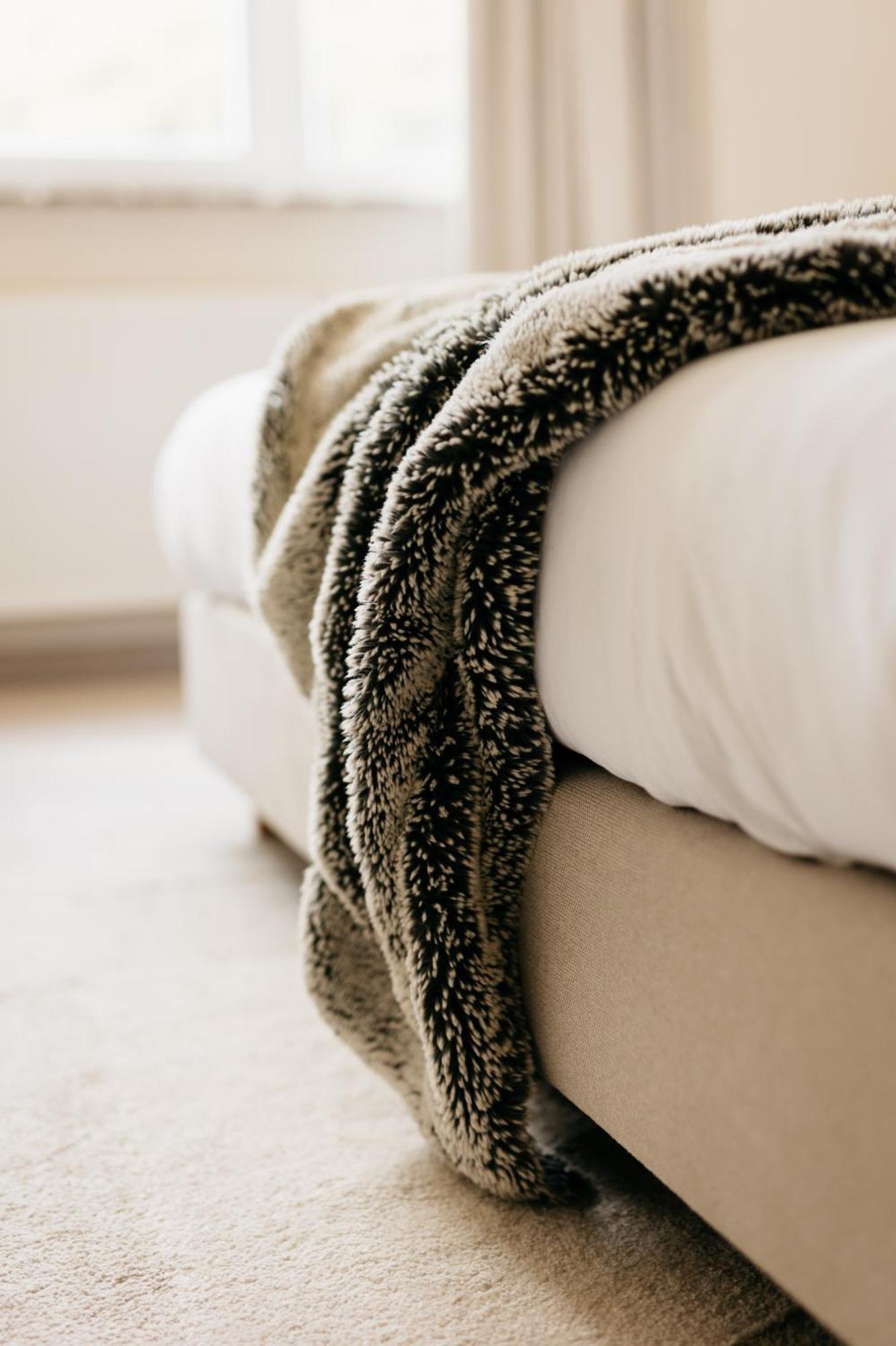 The Edgewater Suites - Skyline Namur Bagian luar foto