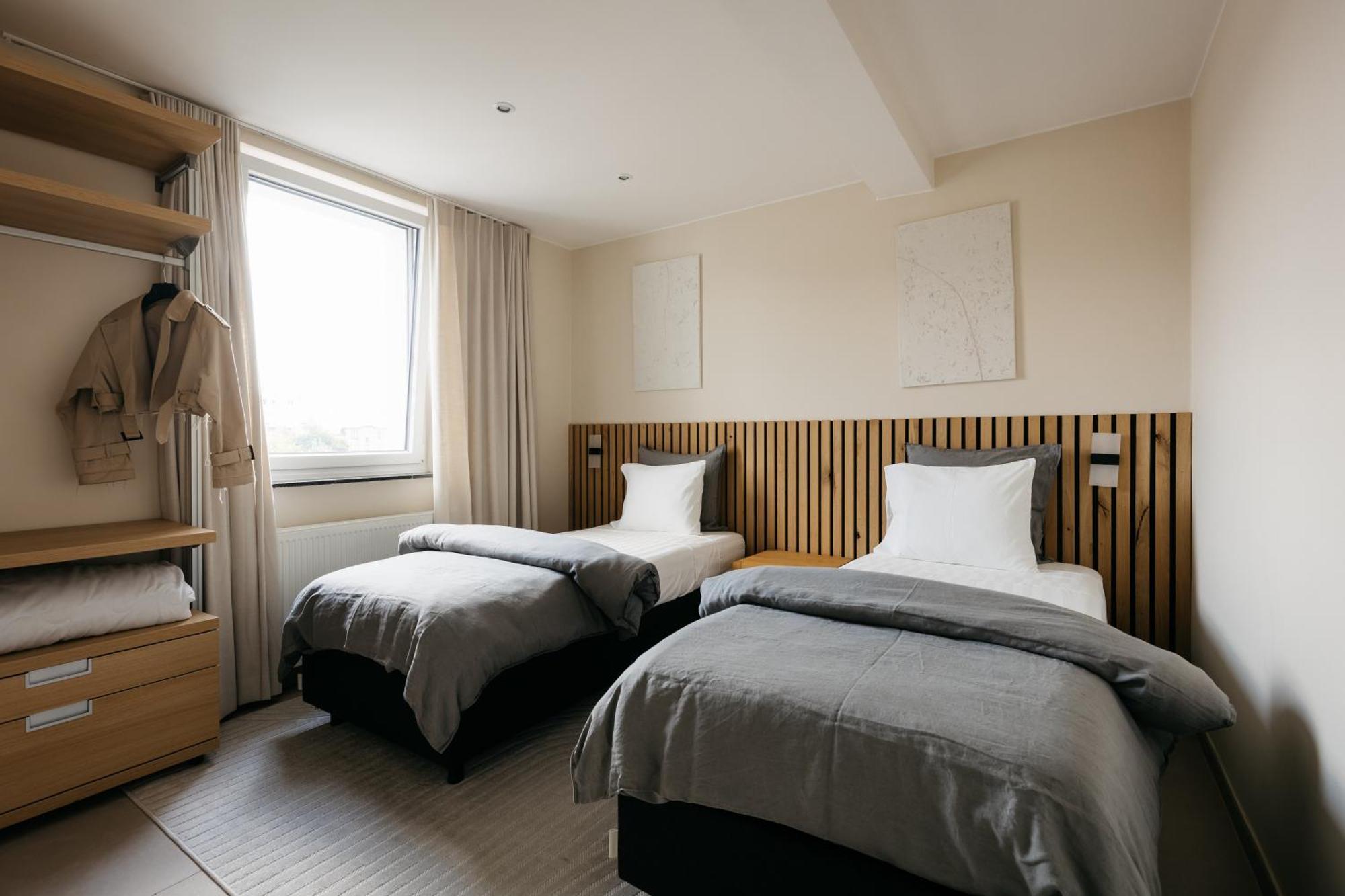The Edgewater Suites - Skyline Namur Bagian luar foto