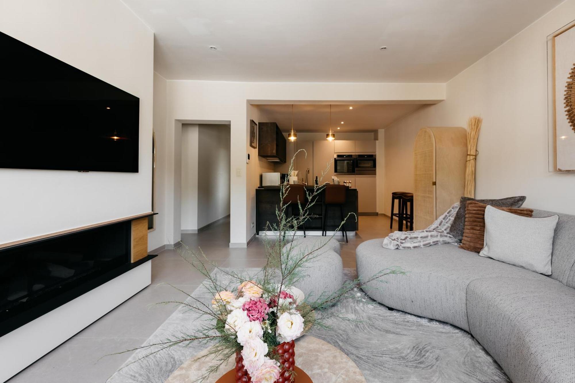 The Edgewater Suites - Skyline Namur Bagian luar foto