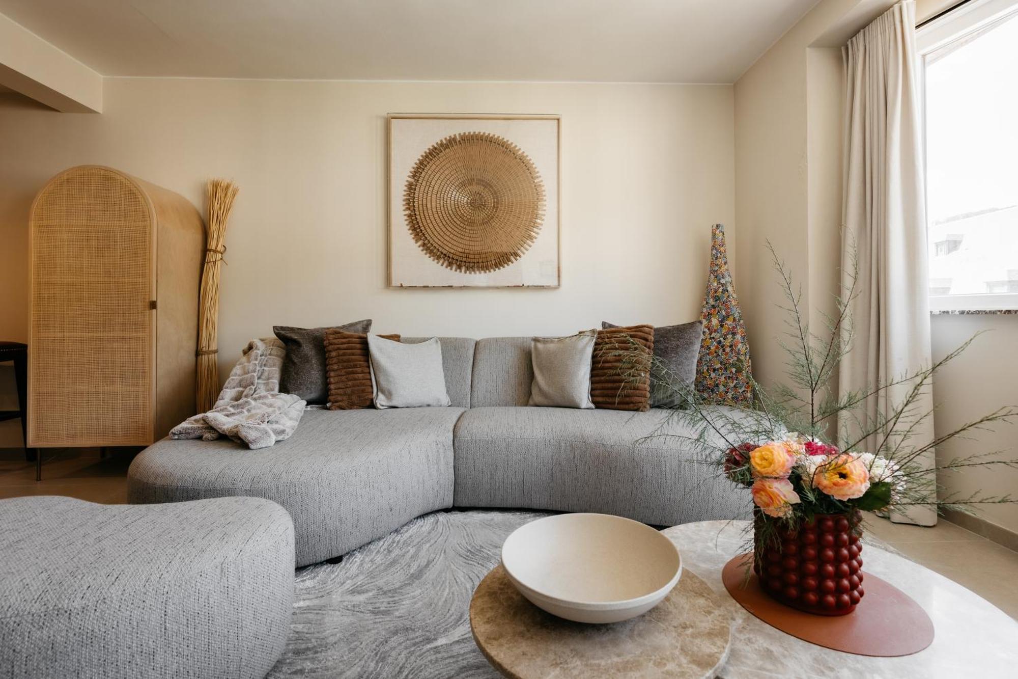 The Edgewater Suites - Skyline Namur Bagian luar foto